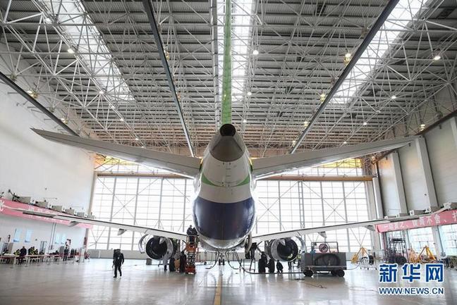 国産大型旅客機C919　初飛行への審査を通過